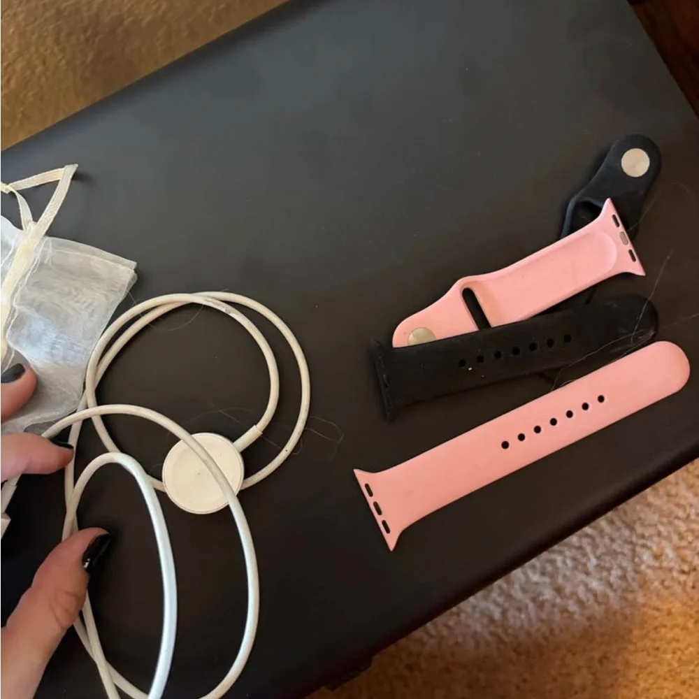 Used Apple Watch Series 3 plus 2 different bands